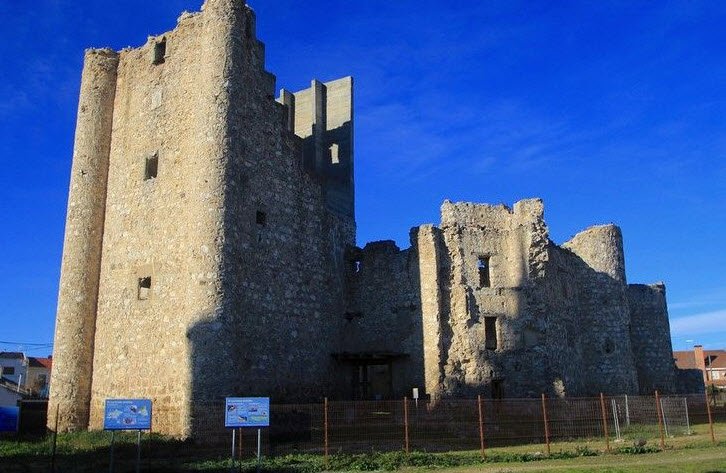 Castle Puñonrostro, Spain